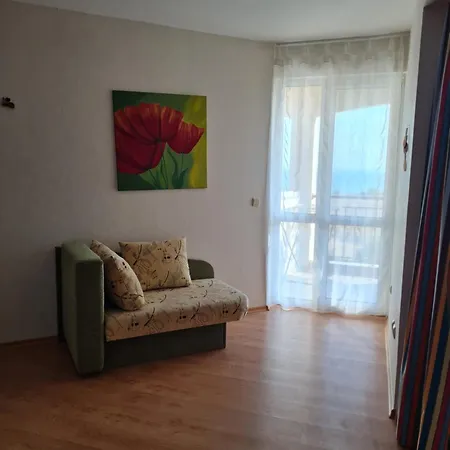 Entire 4pax , Sea View, Pool *