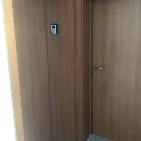 Entire 4pax , Sea View, Pool Apartment Ravda