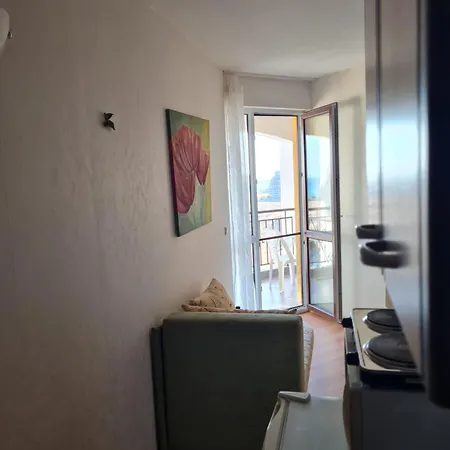 Entire 4pax , Sea View, Pool